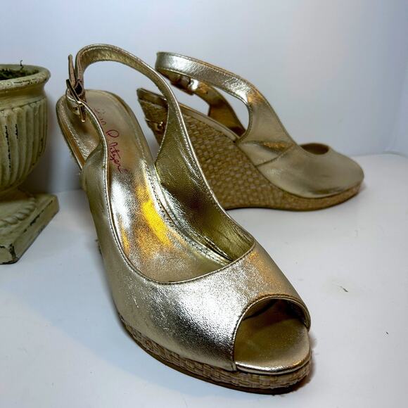 Lilly Pulitzer Kristin Leather Wedge Gold Peep Toe    Preppy Shoes Size 8.5 - Picture 3 of 16